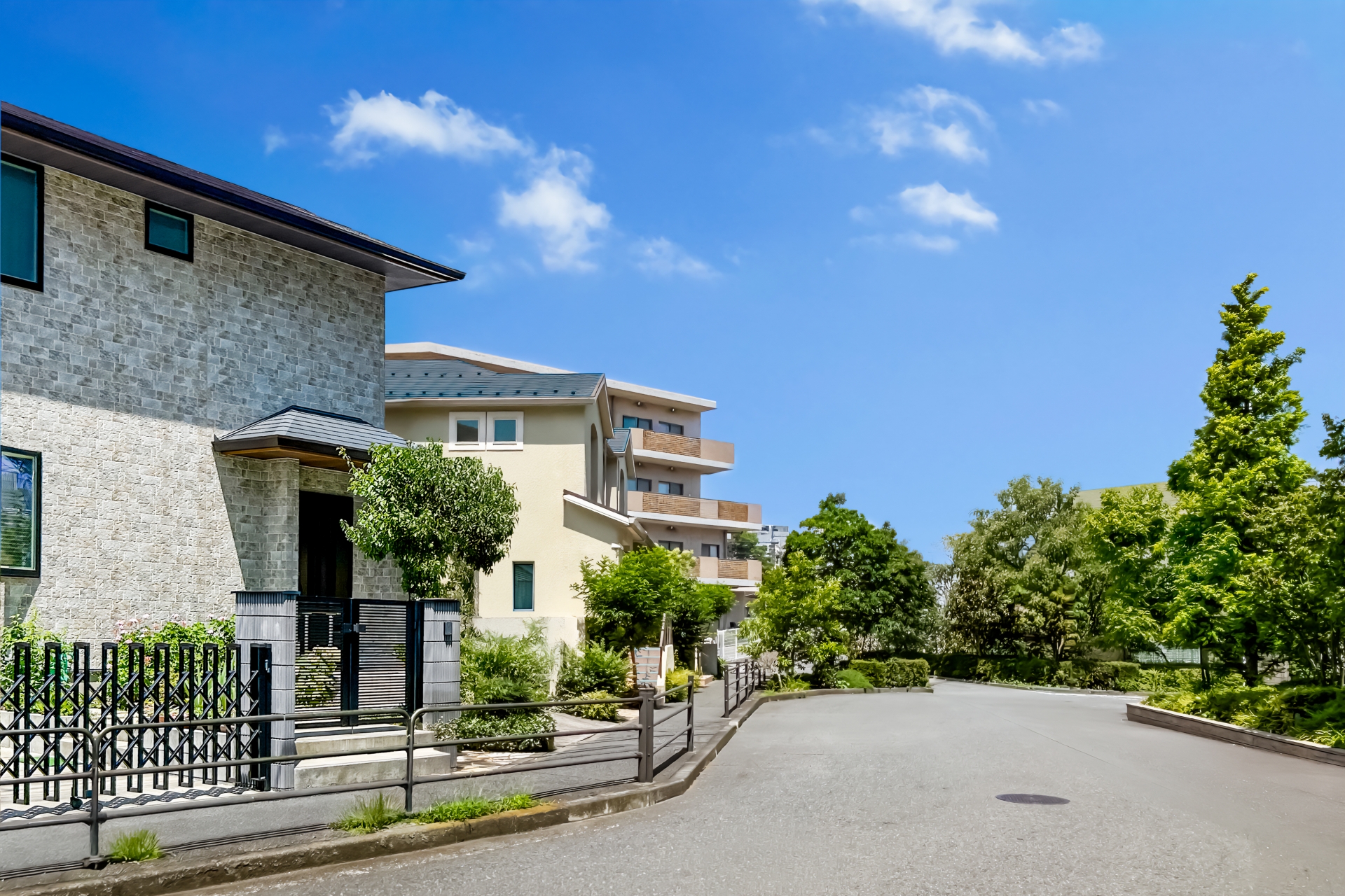 柏市で戸建ての査定額はどう決まる？一括査定の落とし穴と業者選びのコツ